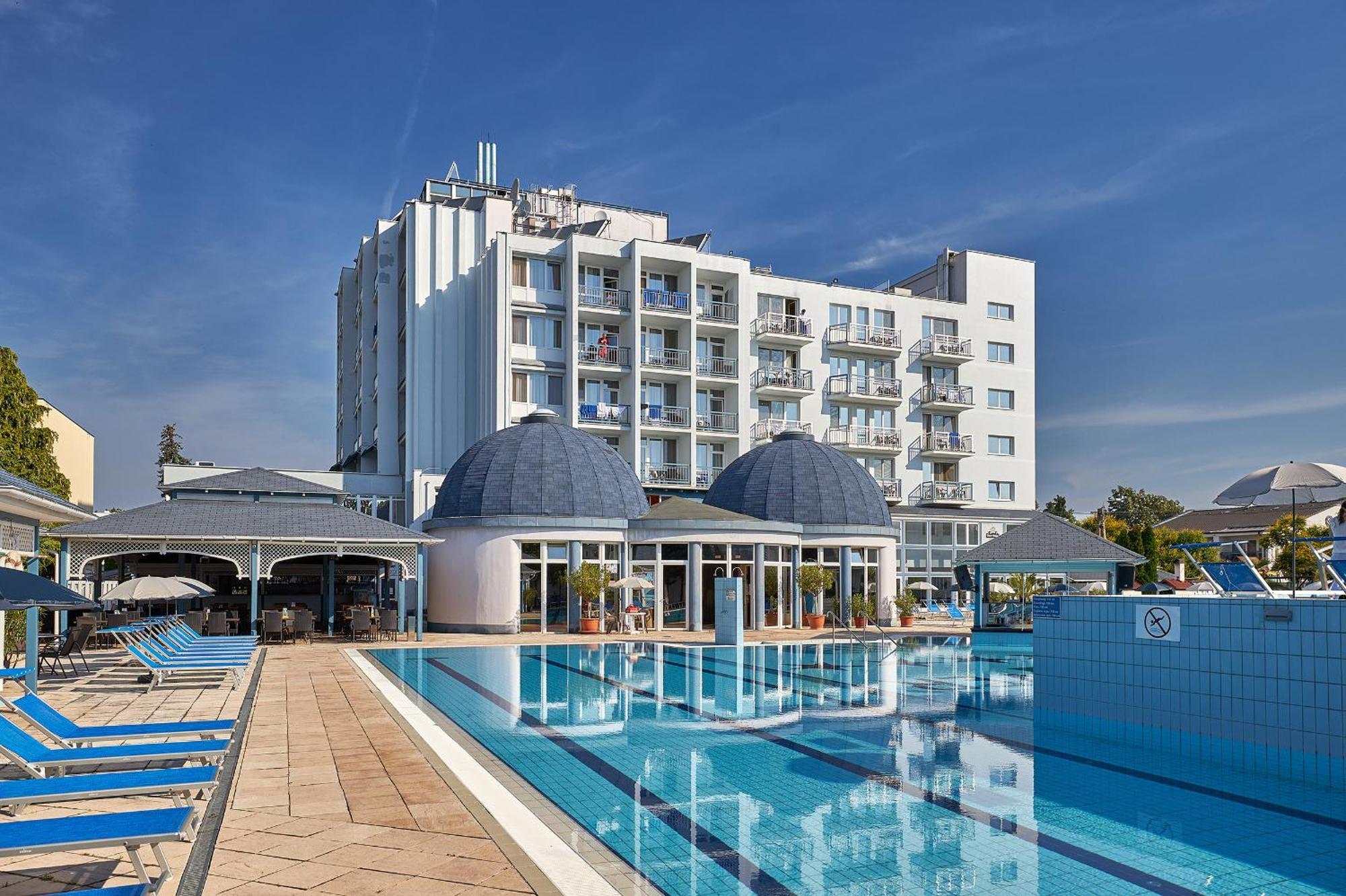 Hotel Silver Hajduszoboszlo Exterior foto