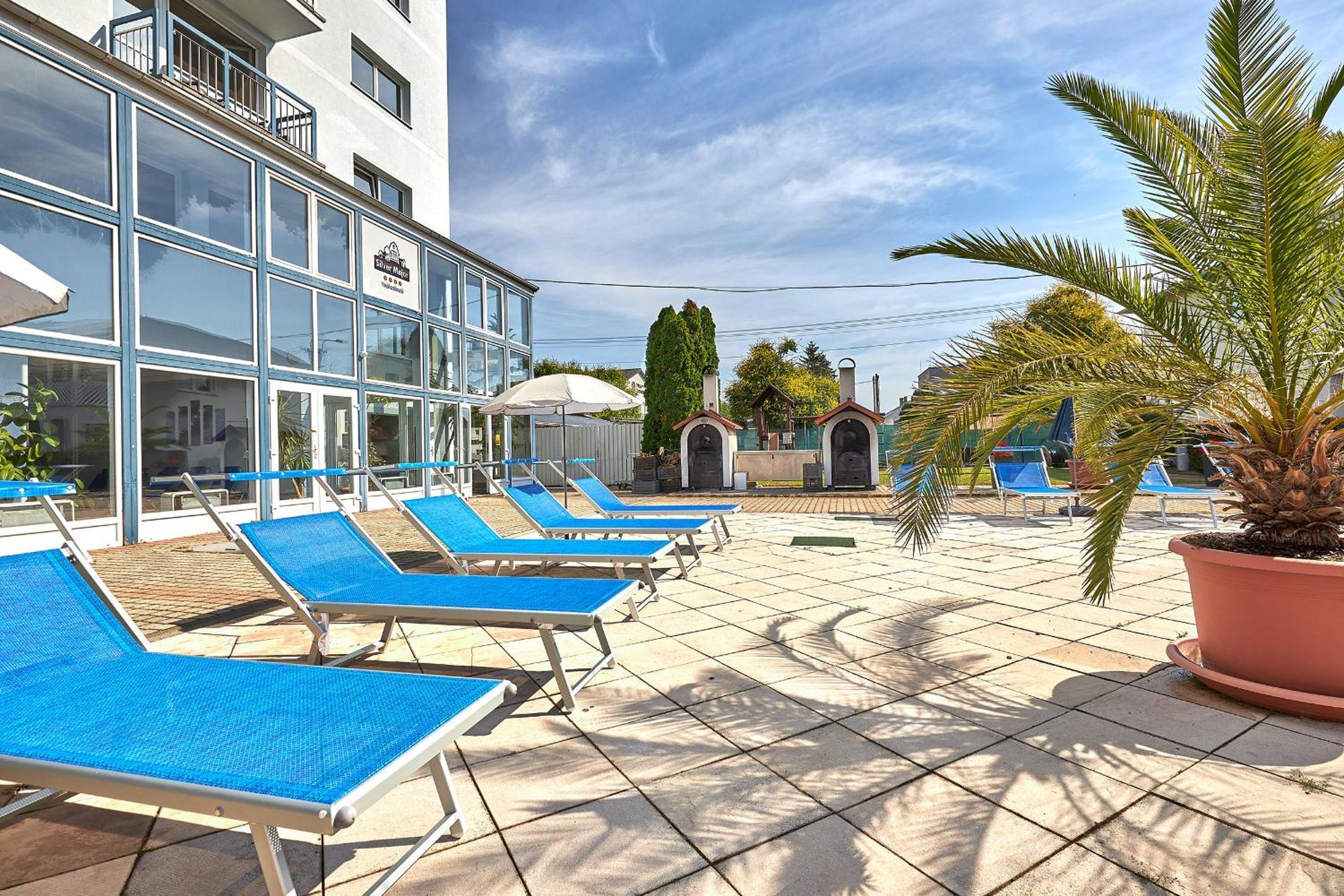 Hotel Silver Hajduszoboszlo Exterior foto