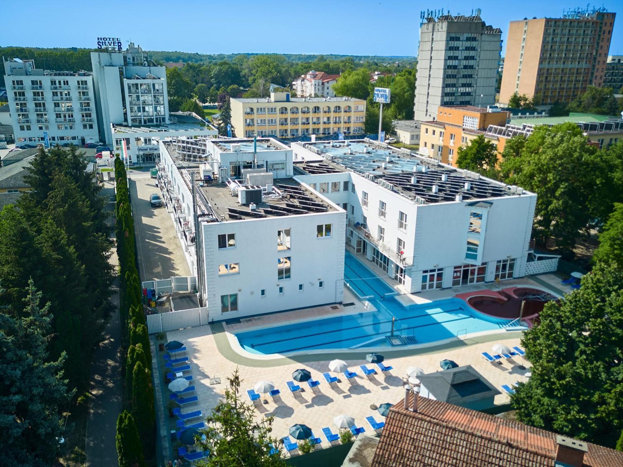 Hotel Silver Hajduszoboszlo Exterior foto