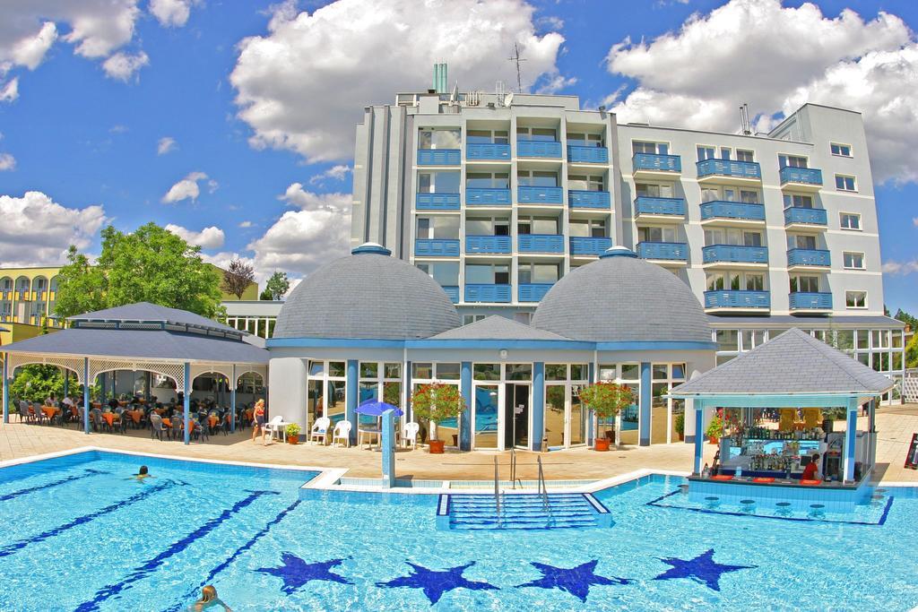 Hotel Silver Hajduszoboszlo Exterior foto